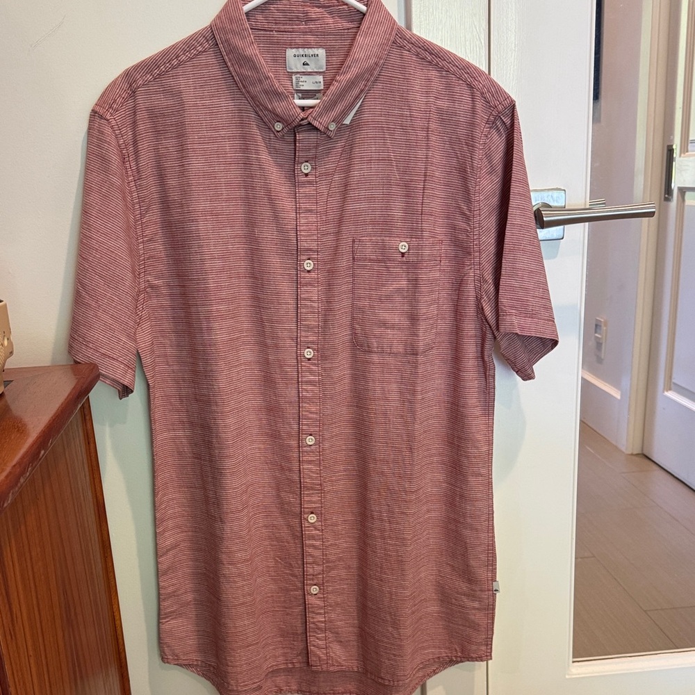 Quiksilver Men's Casual Red Button Down Shirt